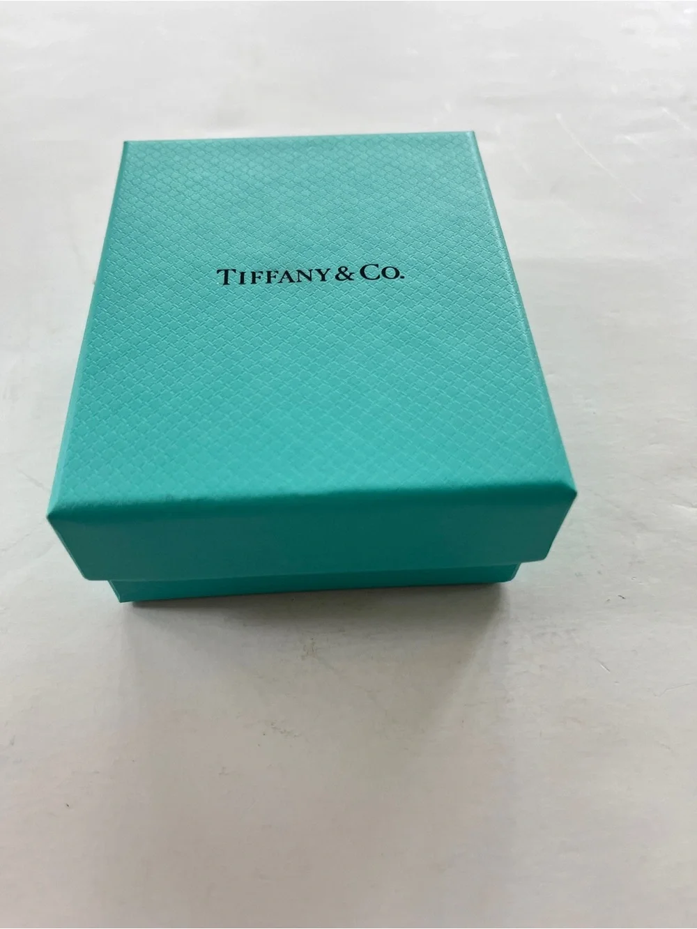 Tiffany & Co. Small Jewelry Box Signature blue-Green gift wrap for ring bracelet